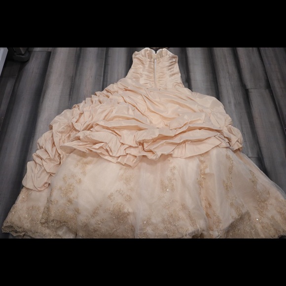 Prom Dress 6 - Picture 3 of 3